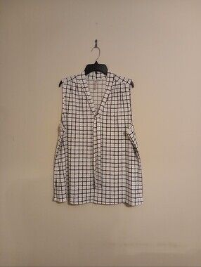 PerSeption Woman White and Black Grid Tie-Neck Sleeveless Top